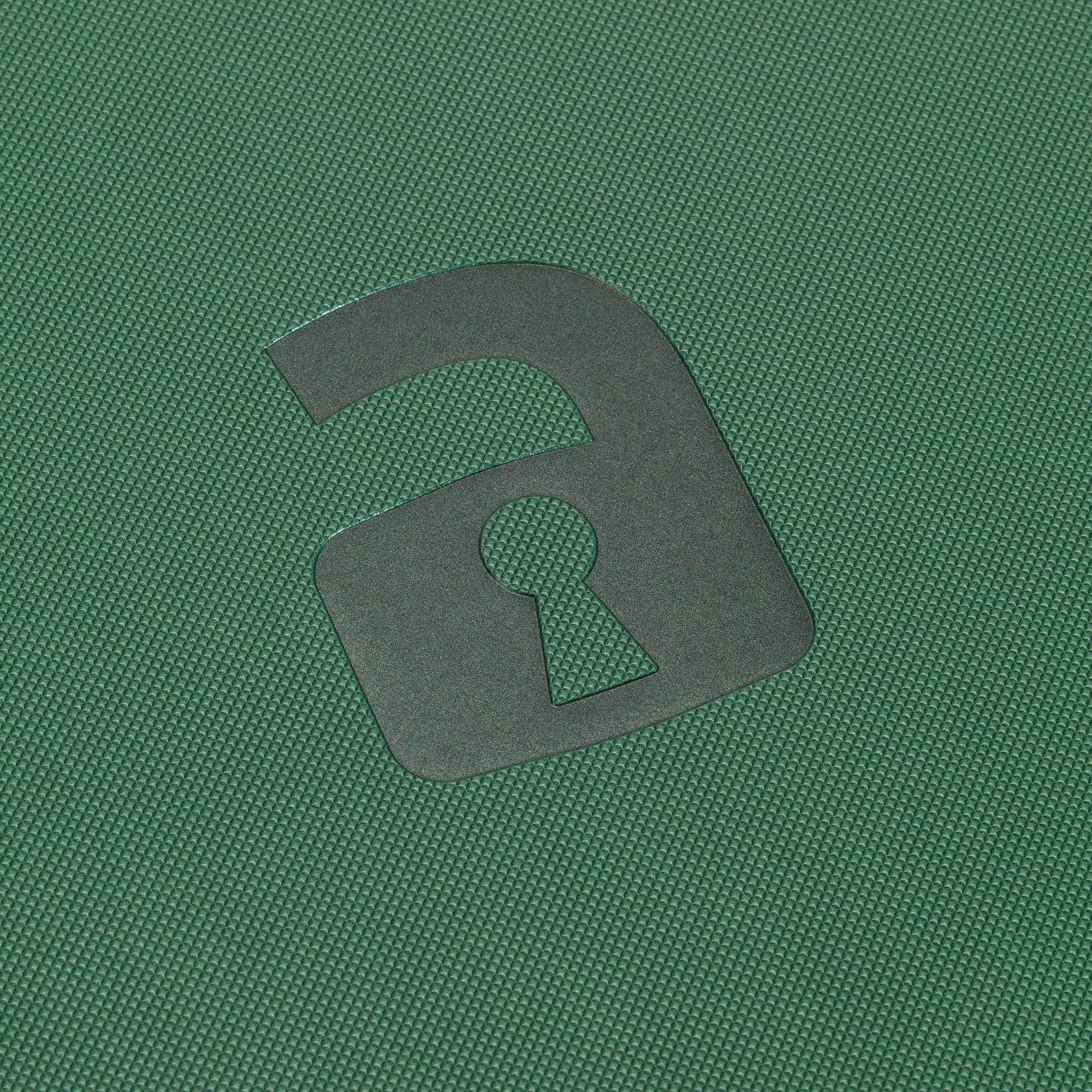 9-Pocket Exo-Tec® Zip Binder Metallic Green - Image 7